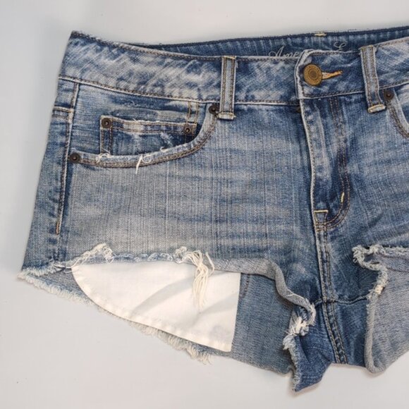 3/$20 American Eagle Denim Mini Shorts Distressed Ripped Cut Off Womens Size 8 - Picture 2 of 9